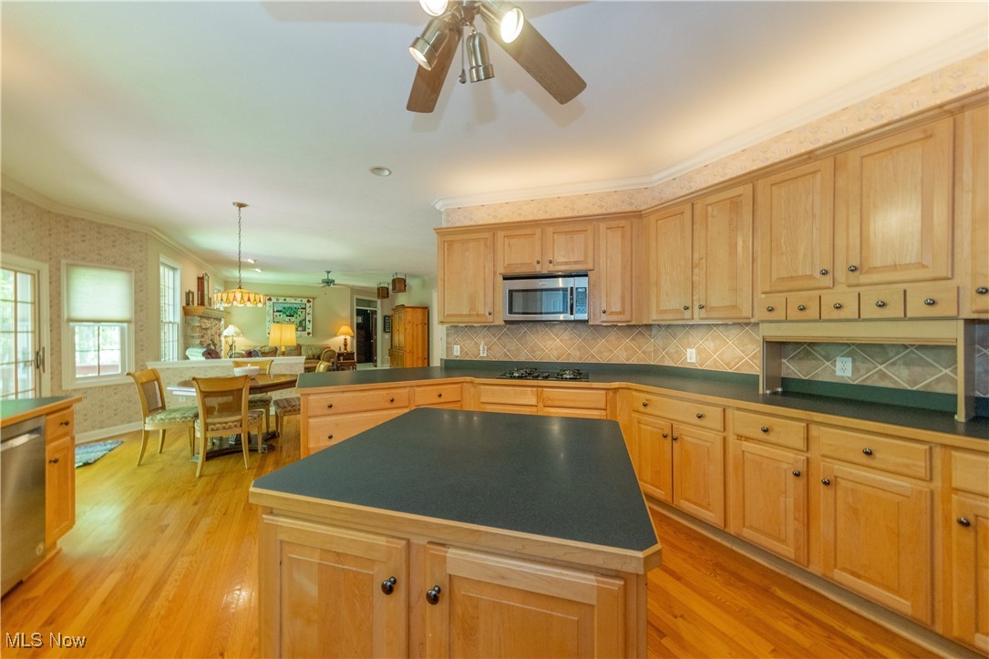 1030 Whisperwood Lane, Aurora, Ohio image 22