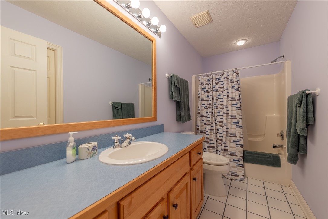 1030 Whisperwood Lane, Aurora, Ohio image 38