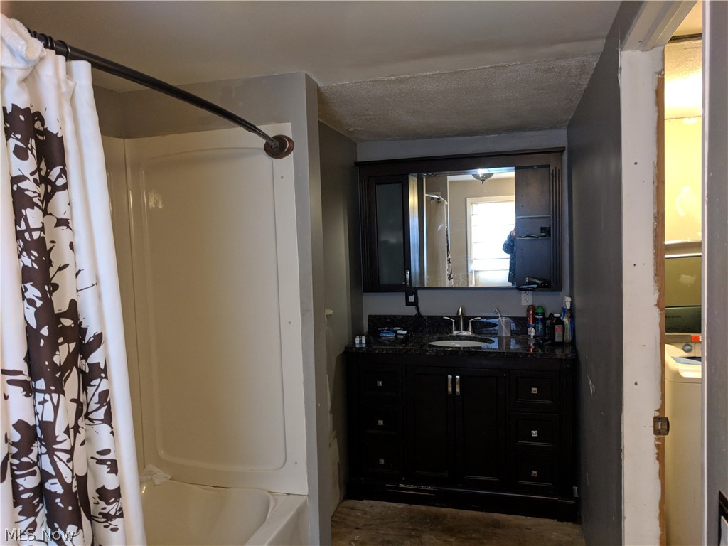 Zellers Beach - Residential