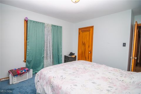 Tiny photo for 912 S Zane Highway, Martins Ferry, OH 43935 (MLS # 5177166)