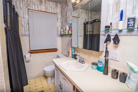 Tiny photo for 912 S Zane Highway, Martins Ferry, OH 43935 (MLS # 5177166)