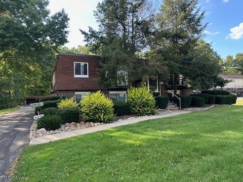 Apartment For Rent - 4376 Darrow Road #7<br/> Summit County, Stow, OH 44224