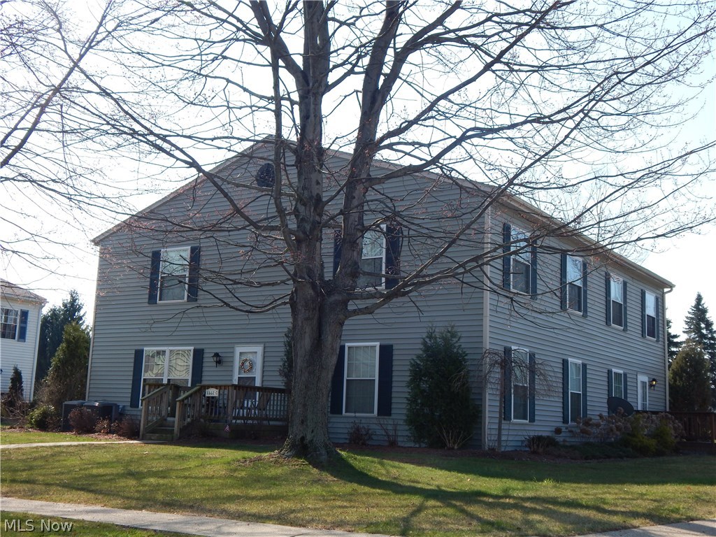 Williamsburg Court Condos - Residential
