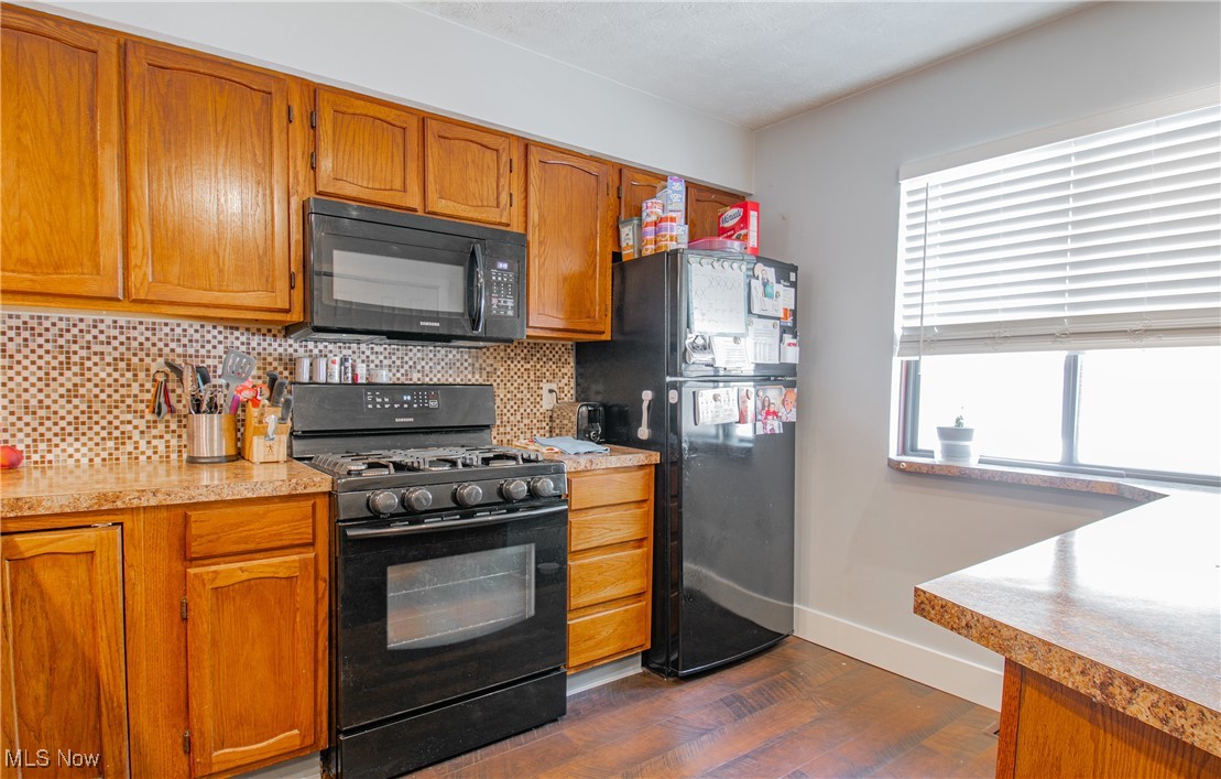 Tuscarawas Park Condo - Residential
