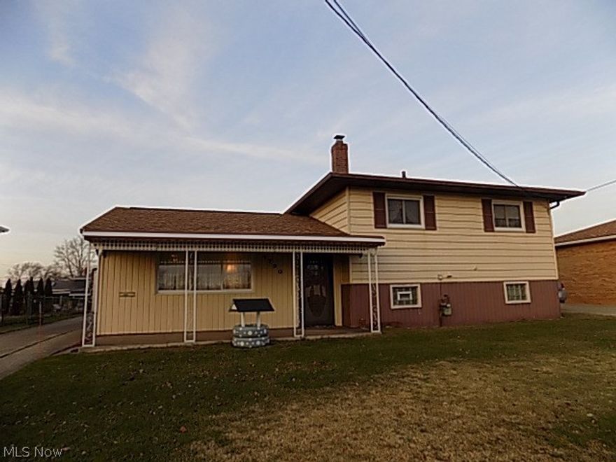 Spacious, well maintained split level home with open airy feel as you enter the living room which has a vaulted ceiling, as well as does the dining room. From the dining room, you have access to the covered patio and fenced-in yard. There is an updated kitchen with oak cabinets and all appliances. The lower level features a nice sized family room and a possible 4th bedroom or den. There is also a utility room with a shower, toilet, laundry tub and area for washer and dryer, as well as the furnace and hot water tank. Upstairs you will find 3 nice size bedrooms with ample closet space and a full bath with tub/shower. there is also a 2 car detached garage and a shed in the backyard. Roof 3 years, A/C 3 years, gas heater addition in family room. Most windows have been replaced.  This home is a great value and located in a convenient area to shopping and to freeways. Make this home yours! Schedule an appointment to see it today! Won't last!!!