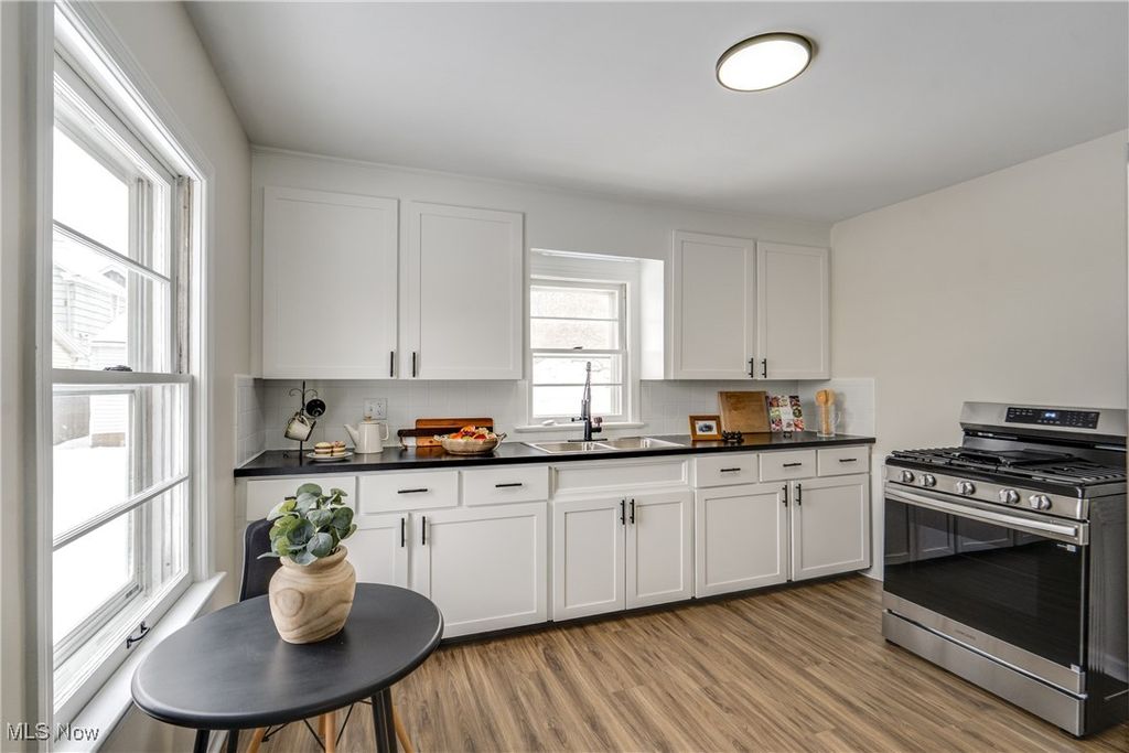 Photo of 2079 12th Street SW, Akron, OH 44314 (MLS # 5181948)