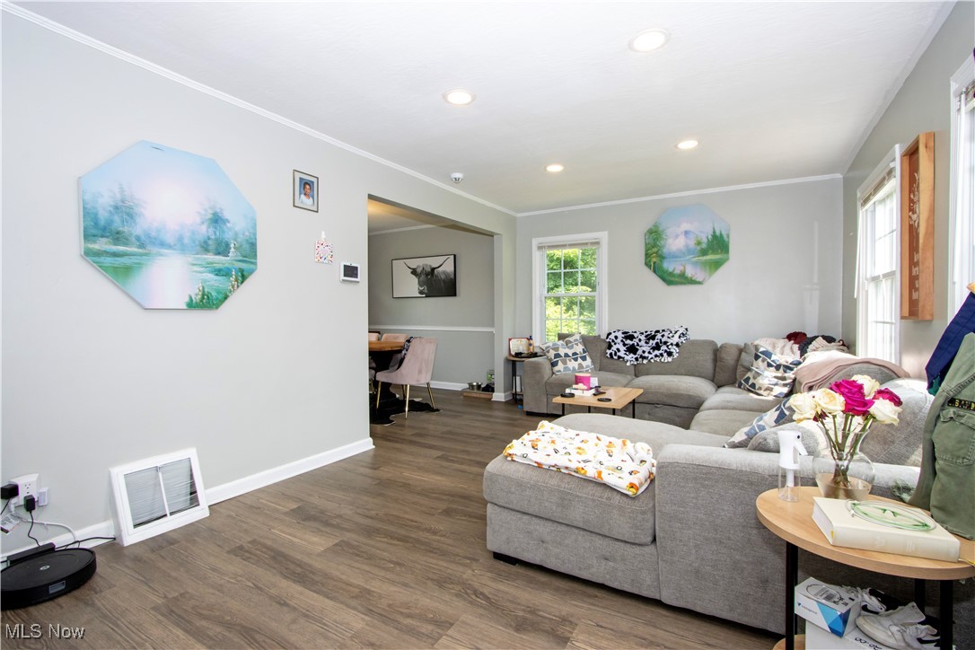 Akron, Ohio 44320, United States, 3 Bedrooms Bedrooms, ,1 BathroomBathrooms,Residential,Active,156921