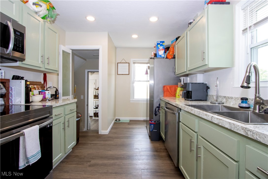 Akron, Ohio 44320, United States, 3 Bedrooms Bedrooms, ,1 BathroomBathrooms,Residential,Active,156921