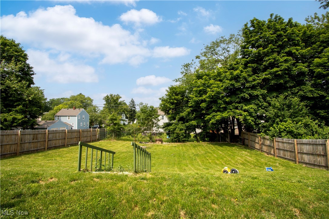 Akron, Ohio 44320, United States, 3 Bedrooms Bedrooms, ,1 BathroomBathrooms,Residential,Active,156921