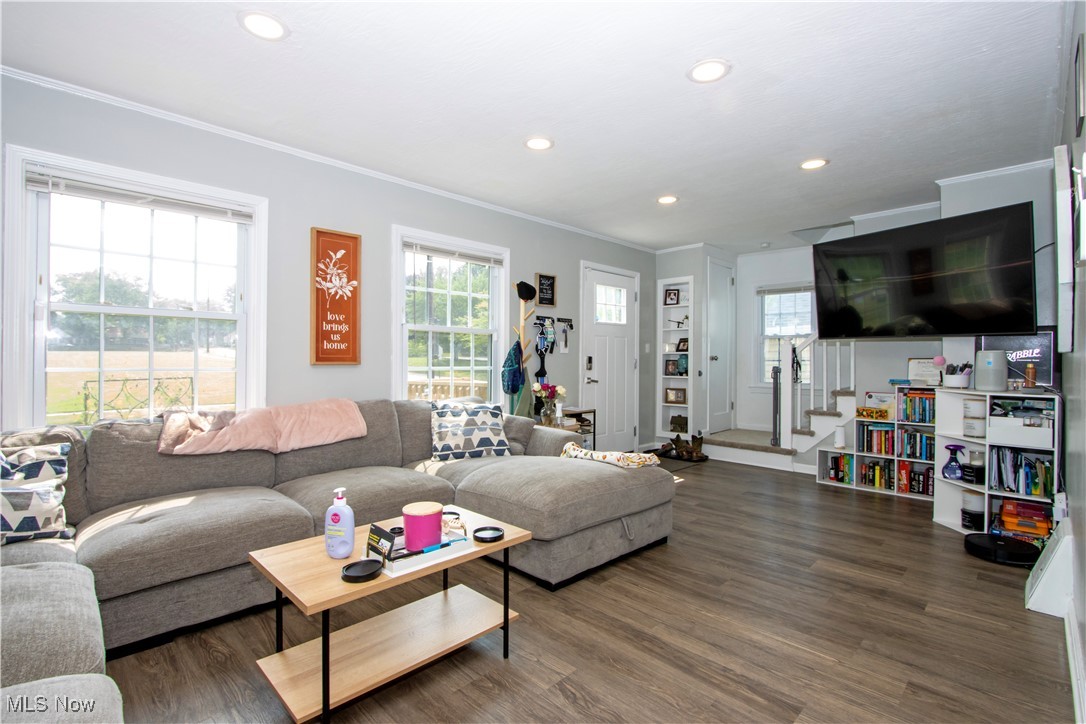 Akron, Ohio 44320, United States, 3 Bedrooms Bedrooms, ,1 BathroomBathrooms,Residential,Active,156921