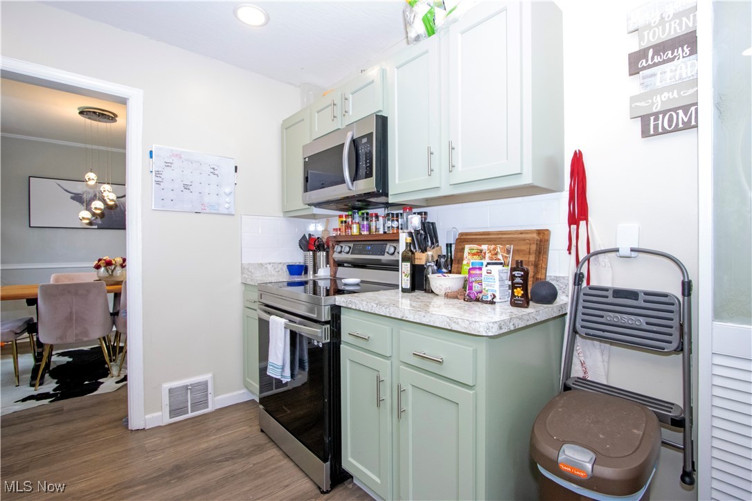 Akron, Ohio 44320, United States, 3 Bedrooms Bedrooms, ,1 BathroomBathrooms,Residential,Active,156921