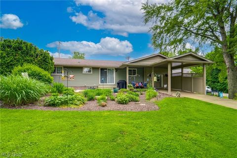 Tiny photo for 12722 Lisbon Street SE, Paris, OH 44669 (MLS # 5221935)
