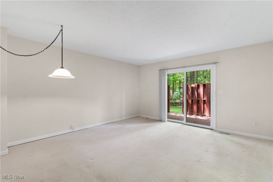 2961 Heatherwood Court, Stow, Ohio image 4