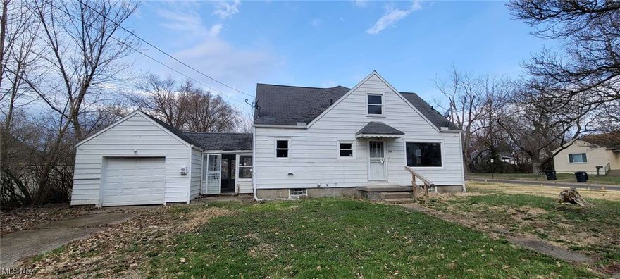 Wonderful opportunity to live in the heart of Akron!  3 beds and 2 baths, spacious kitchen, full basement, attached garage and more!  Come and make it your own​​‌​​​​‌​‌​​​‌‌​​​‌‌‌​​‌​​‌‌​​​​ today.