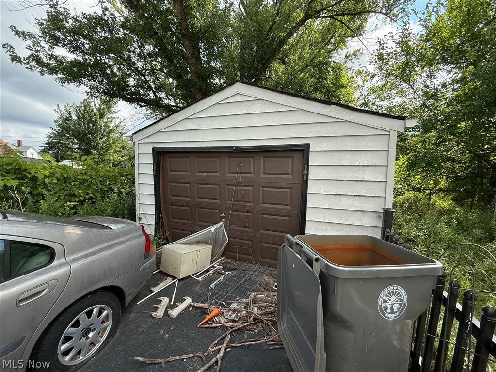2731 Jean Street