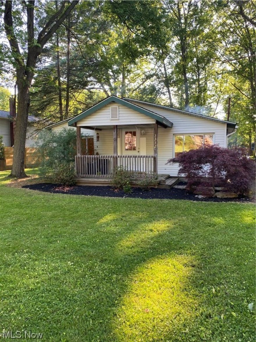 Great opportunity to own a 1 bedroom single family rental property in Stow. This property has been updated inside and out and currently has a tenant in the home that just signed a 1 year lease. No need to rehab, instant income at transfer.
See broker remarks for package opportunity