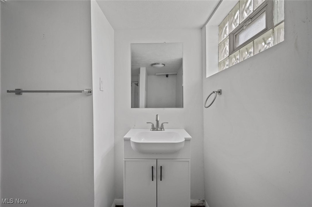 4016 E 143rd Street, Cleveland, Ohio image 14