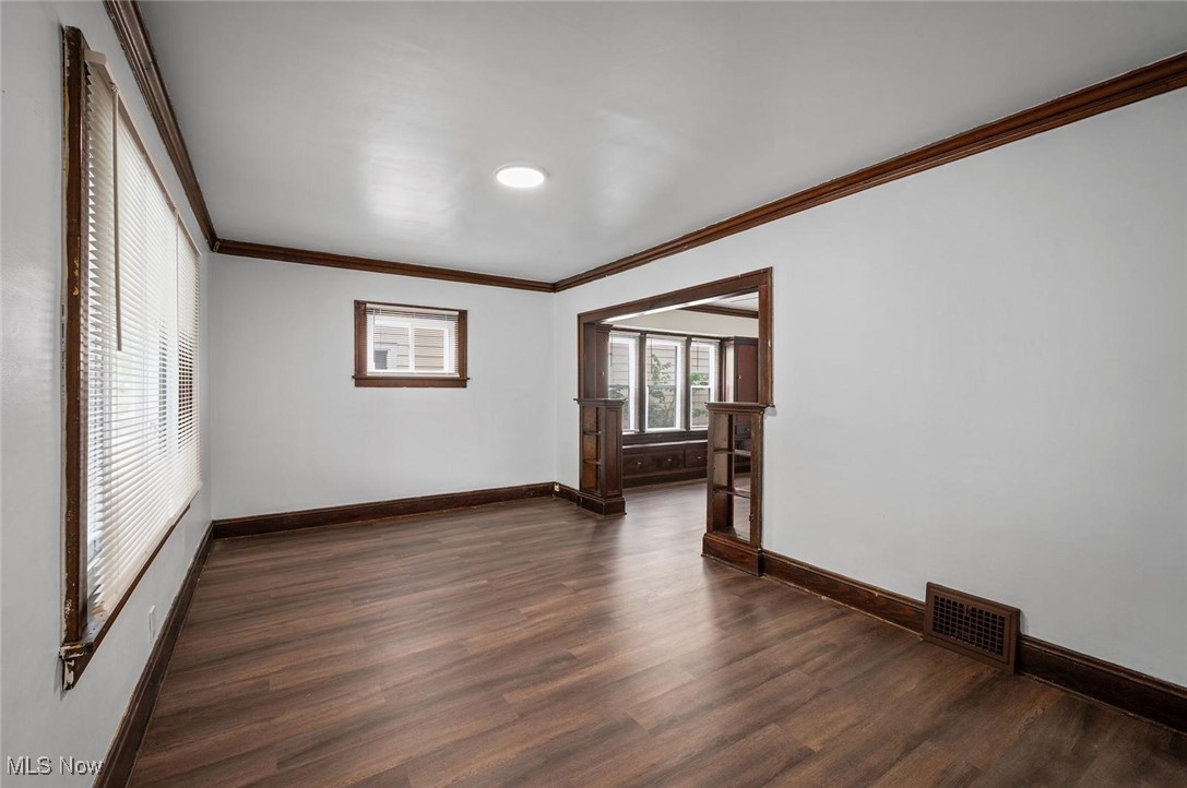 4016 E 143rd Street, Cleveland, Ohio image 4
