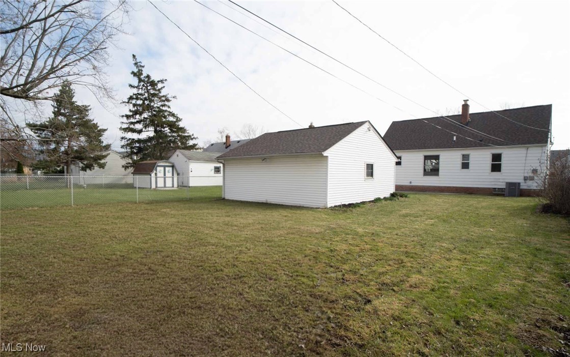 363 E 307th Street, Willowick, Ohio image 25