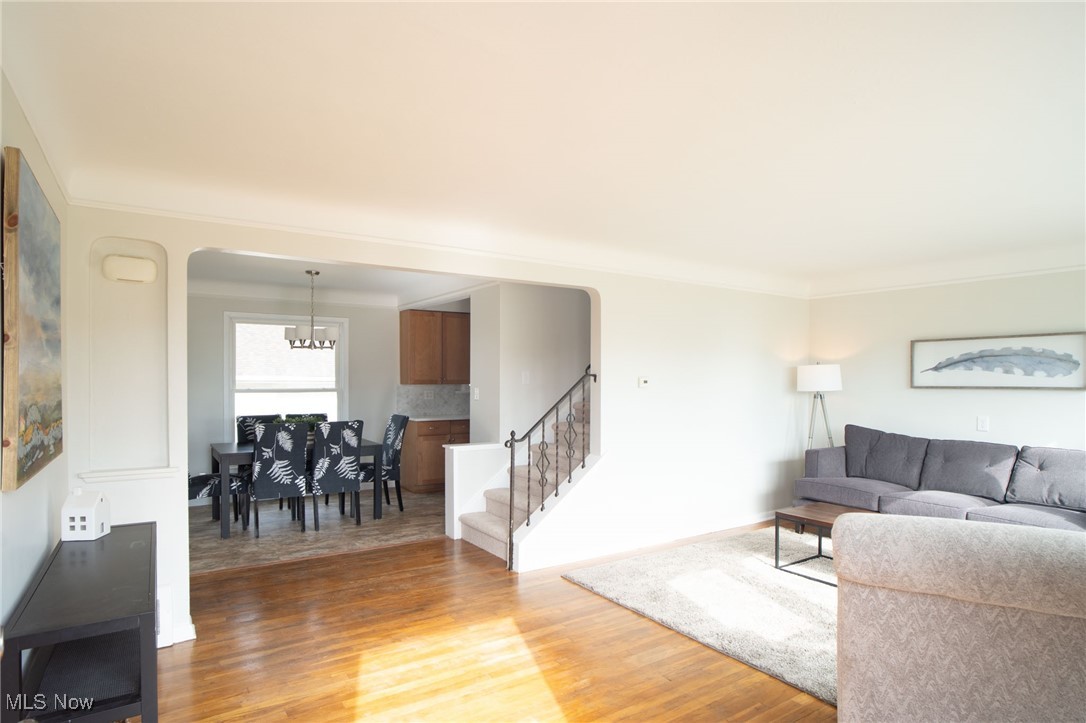 363 E 307th Street, Willowick, Ohio image 3