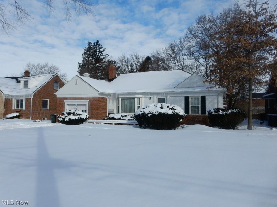 Welcome Home to this spacious 3 bedroom Brick Ranch with Family Room Addition!  Home features two fireplaces and hardwood flooring under carpet of bedrooms, living room and dining room.  Updates within the past 10 years are roof, furnace, a/c, windows.  MULTIPLE OFFERS.

HIGHEST AND BEST DUE MONDAY MARCH 2, 9:00 a.m.