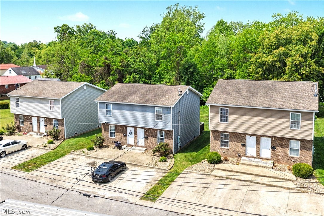 704, 706, & 708 Gladstone Street