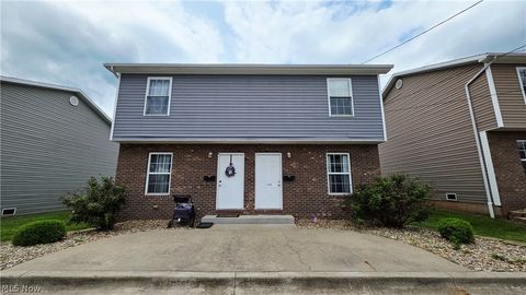 Tiny photo for 704 Gladstone Street, Parkersburg, WV 26101 (MLS # 5210322)