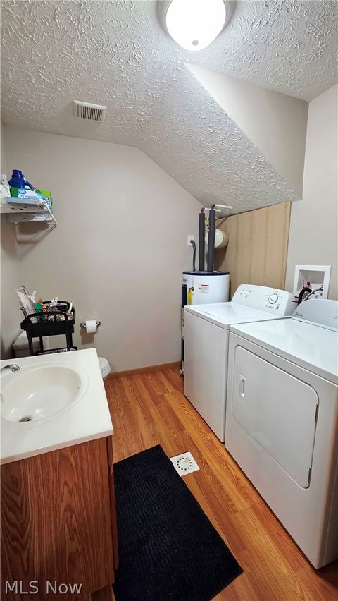 Tiny photo for 704 Gladstone Street, Parkersburg, WV 26101 (MLS # 5210322)