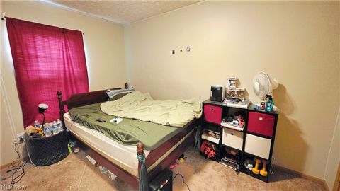 Tiny photo for 704 Gladstone Street, Parkersburg, WV 26101 (MLS # 5210322)