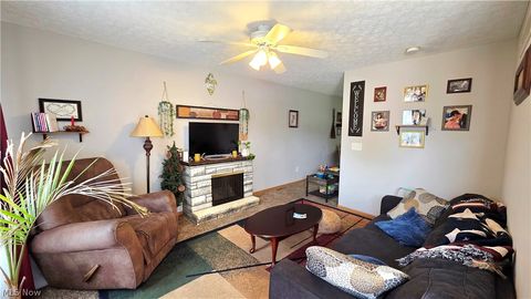 Tiny photo for 704 Gladstone Street, Parkersburg, WV 26101 (MLS # 5210322)