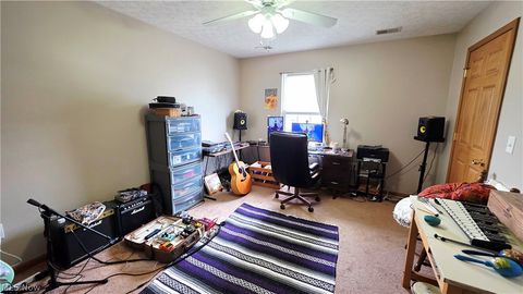 Tiny photo for 704 Gladstone Street, Parkersburg, WV 26101 (MLS # 5210322)