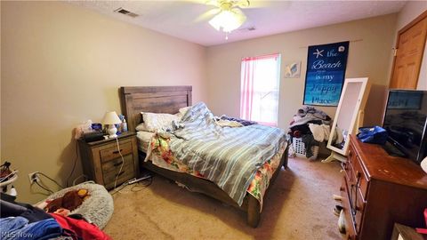 Tiny photo for 704 Gladstone Street, Parkersburg, WV 26101 (MLS # 5210322)