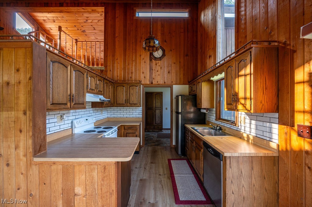 Friendly, West Virginia 26146, United States, 2 Bedrooms Bedrooms, ,2 BathroomsBathrooms,Residential,Active,186305