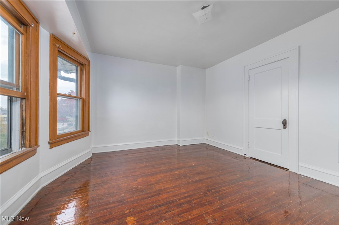 Advance R/E Companys 01 - Residential Income