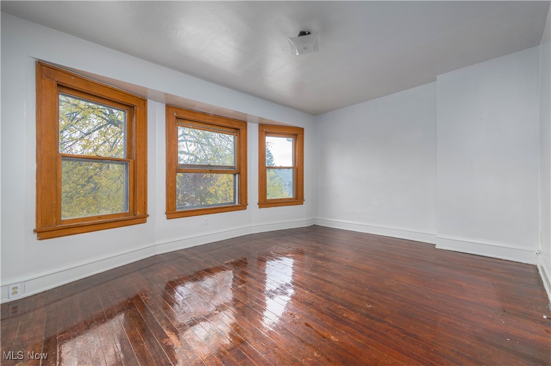 Advance R/E Companys 01 - Residential Income