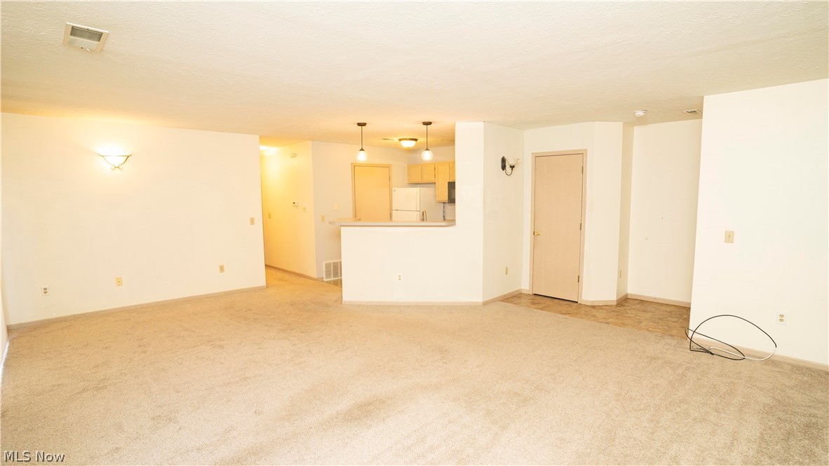 Brookledge Commons Condos - Residential