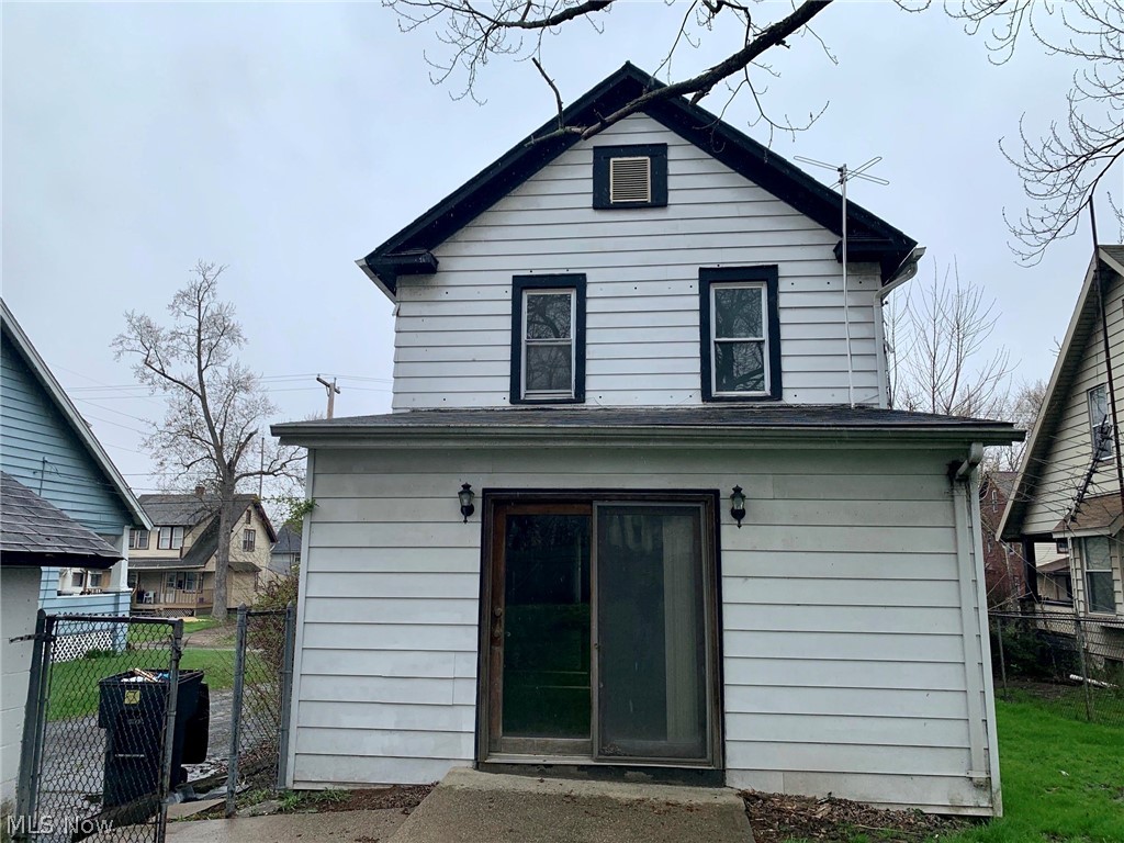 Golf Gardens - Residential