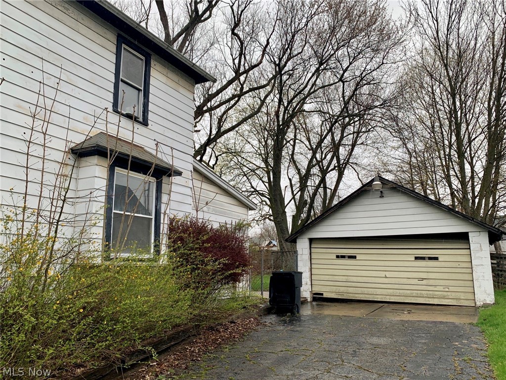 Golf Gardens - Residential