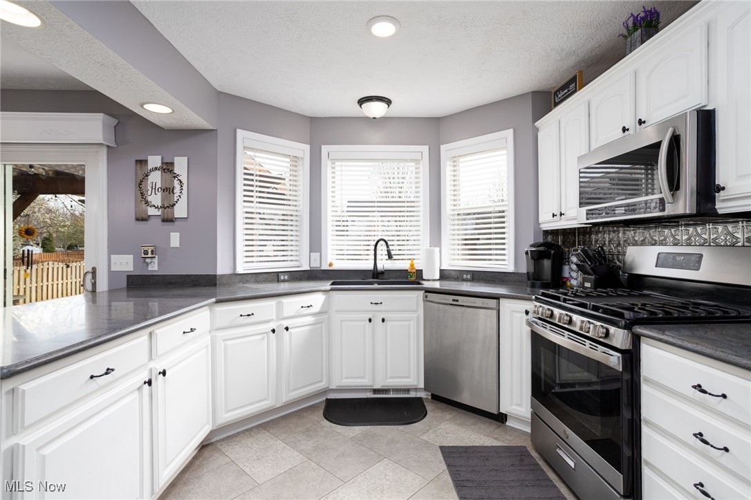 616 Seeley Drive, Medina, Ohio image 14