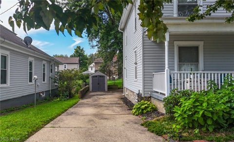 Tiny photo for 129 Woodland Avenue, Marietta, OH 45750 (MLS # 5240793)