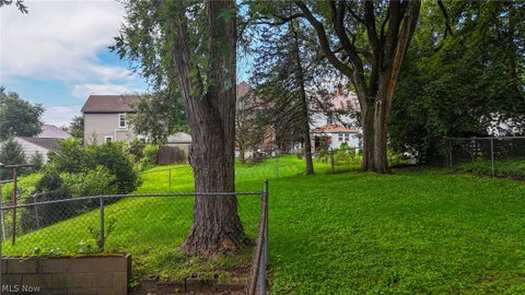 Tiny photo for 129 Woodland Avenue, Marietta, OH 45750 (MLS # 5240793)