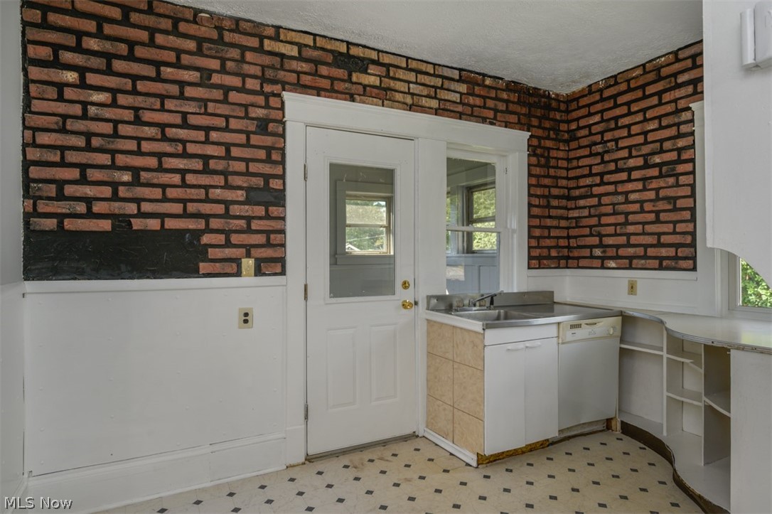 H S & D - Residential