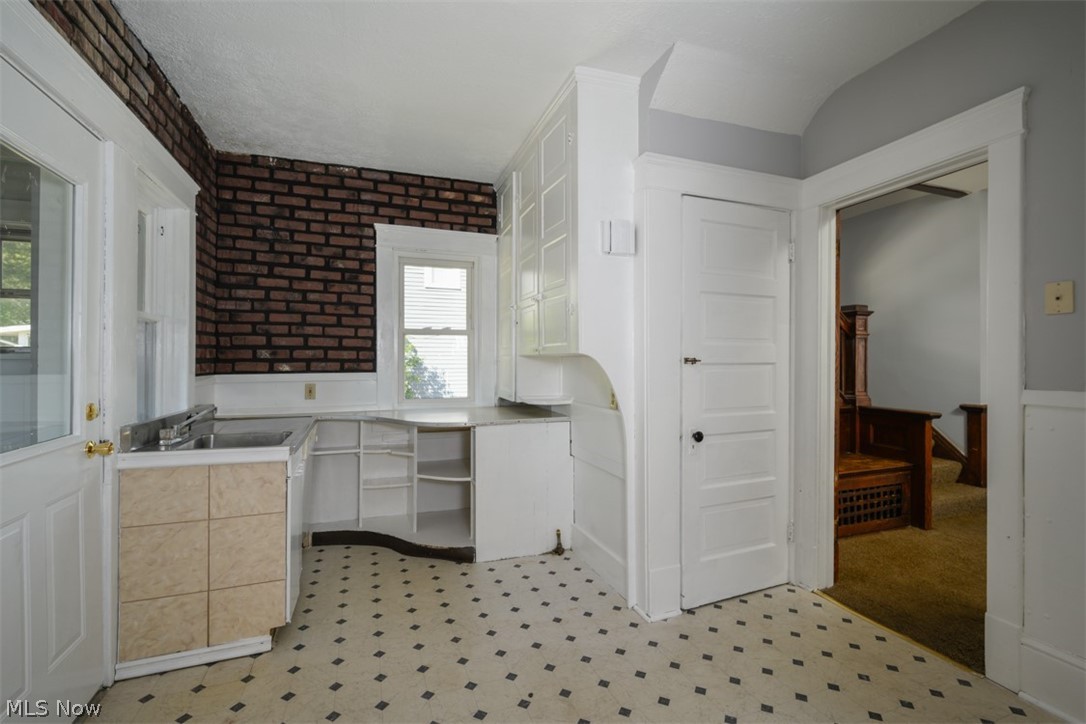 H S & D - Residential