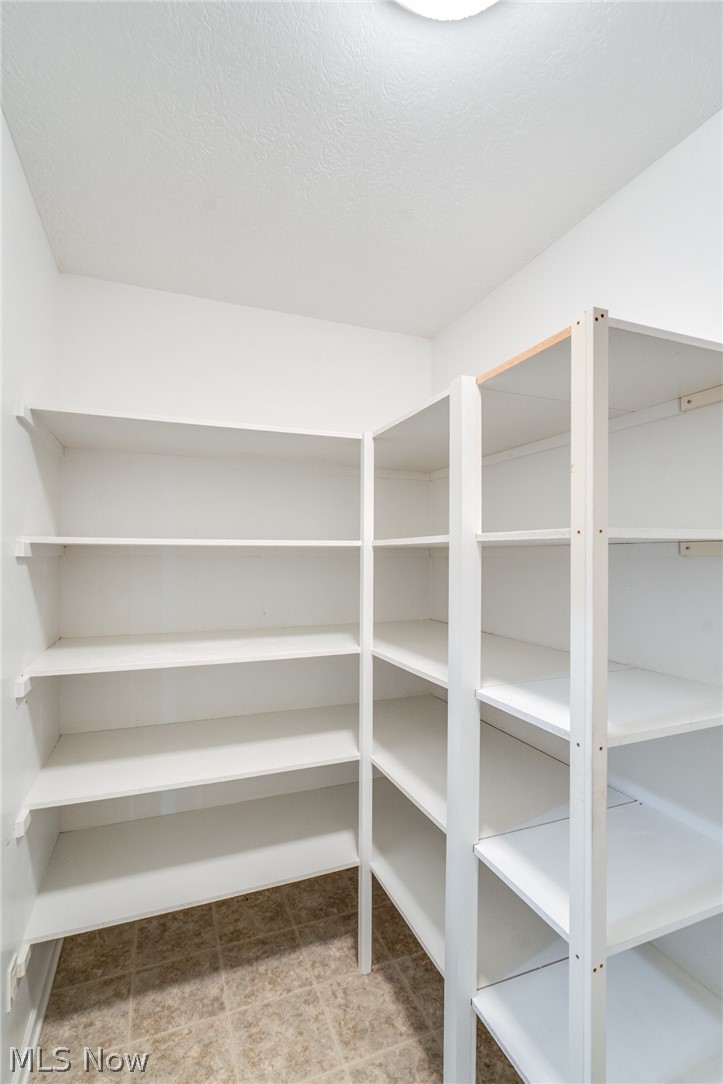 Forest Condo - Residential