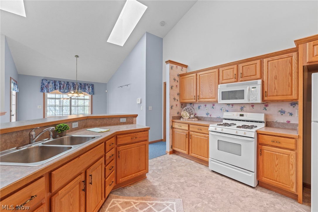 North Pt @ Hunters Crossing - Residential