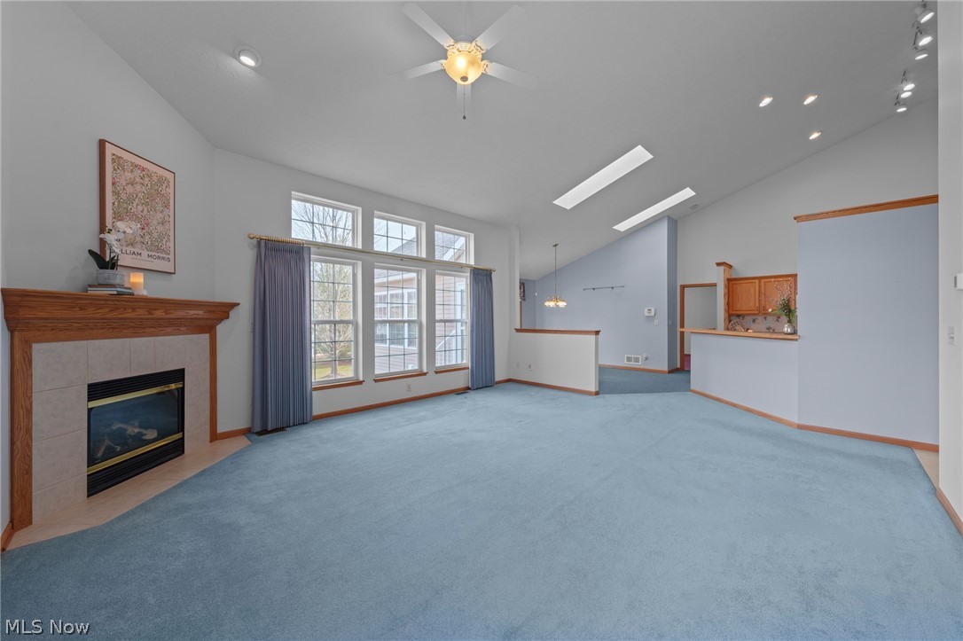 North Pt @ Hunters Crossing - Residential