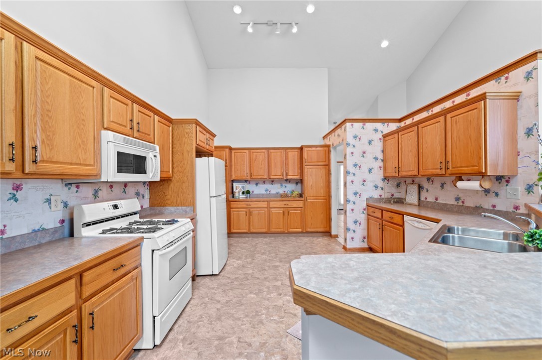 North Pt @ Hunters Crossing - Residential