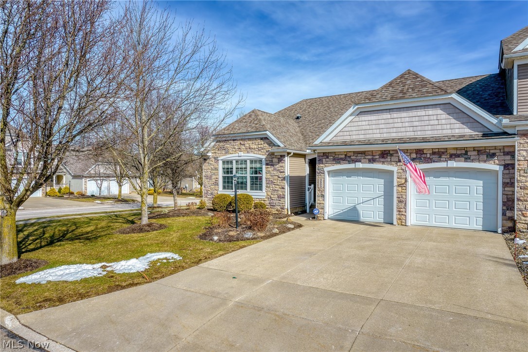 North Pt @ Hunters Crossing - Residential