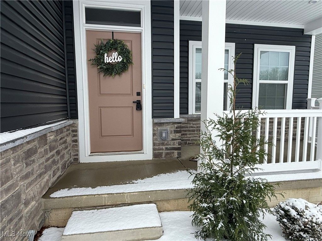 Photo of 6035 Woodland Bend Drive, North Royalton, OH 44133 (MLS # 5174614)