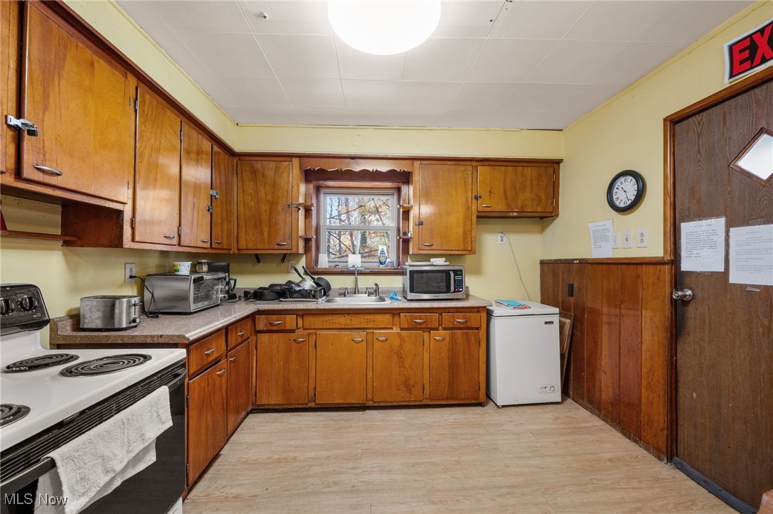 Bedford - Commercial Sale